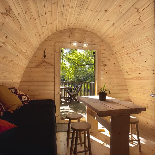 Intérieur Pod 2 (1) (002)