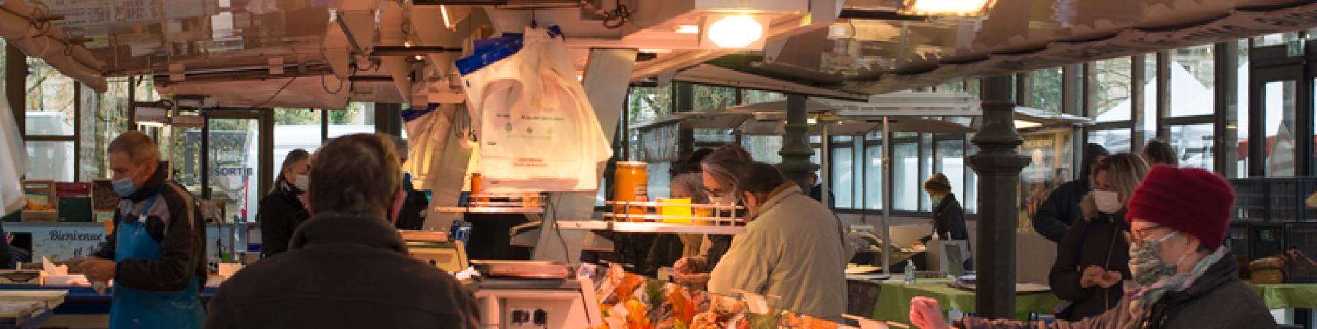 Etales au marché Couvert de Vendôme