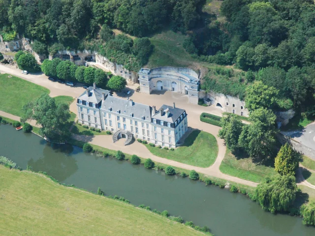 Château De Rochambeau