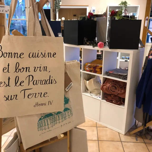 Boutique Vendome Tourisme