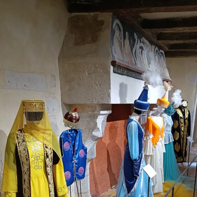 Musee-des-costumes-M.-Deniau-Vendome-Tourisme-10.jpg