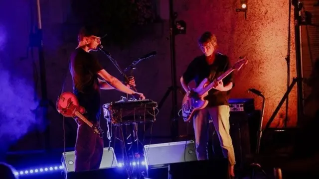 Groupe de musiciens de nuit