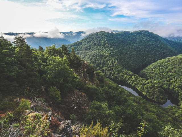 Vue sur la Luzège au Belvédère de l'Echamel