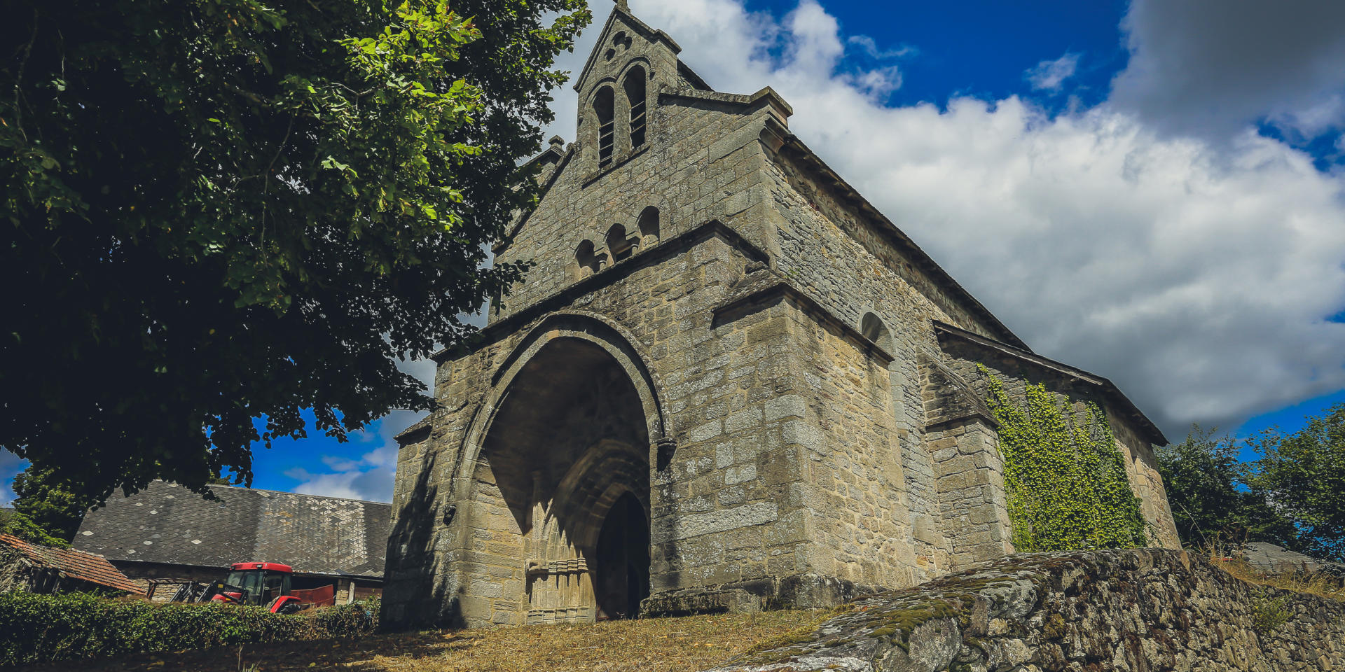 Eglise Saint Anne Meyrignac (2)