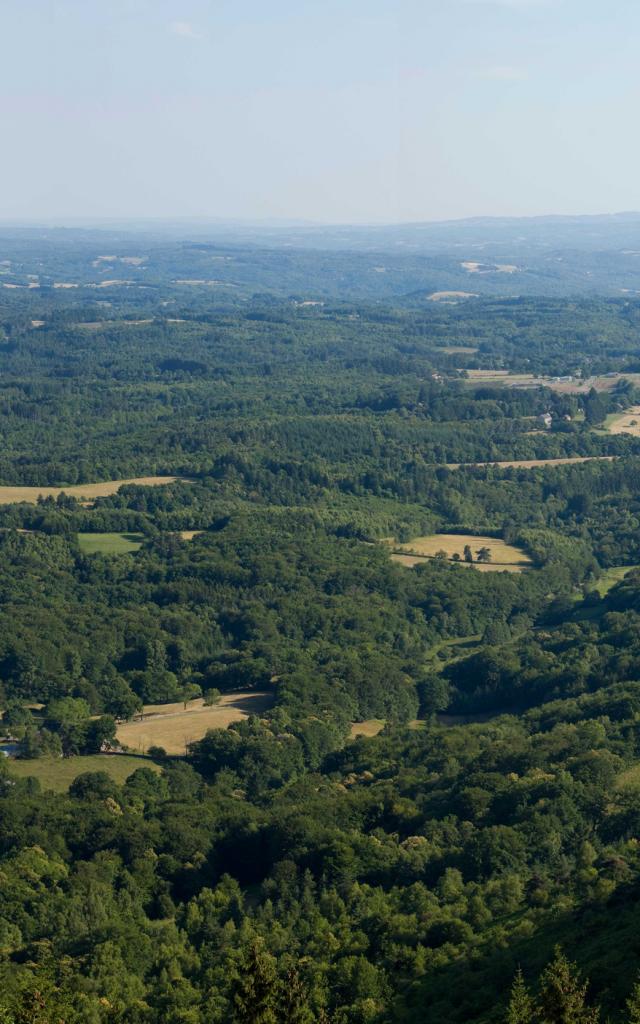 Au Suc au May - vue sur les Monédières - Chaumeil