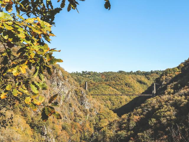 Le Viaduc des Rochers Noirs - proximité de Lapleau