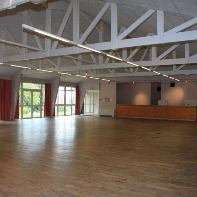 Chateau Robert Vue De La Scene