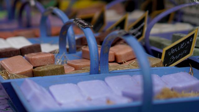 Produits artisanaux sur le marché