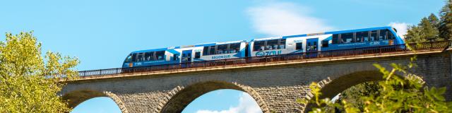 Trains des Chemins de Fer de Provence bleu