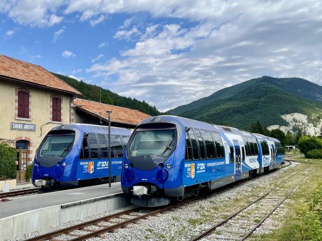 Train des Chemins de Fer de Provence - Gare de Saint-André-les-Alpes