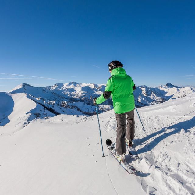 Extrémité sud de l'Autapie et montagnes Colmarsiennes