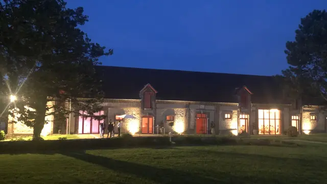 Salle De Reception De Nuit Domaine De Chauvincourt