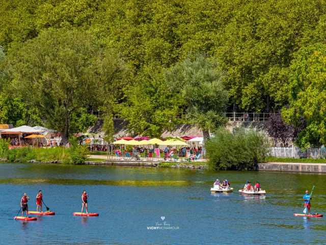 Activités sur le lac d'Allier
