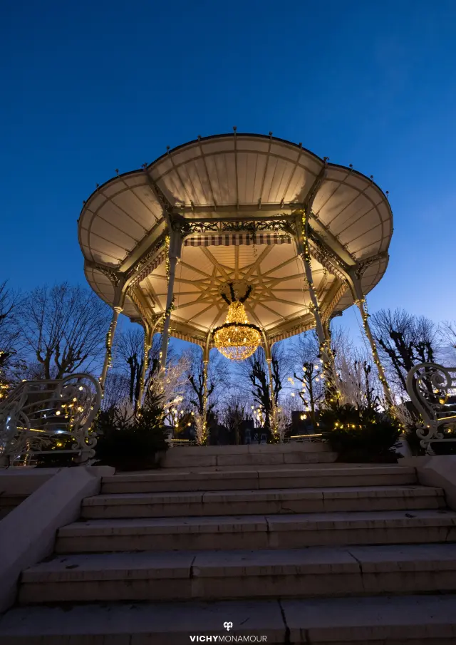 Dscf5021 Vichy Destinations