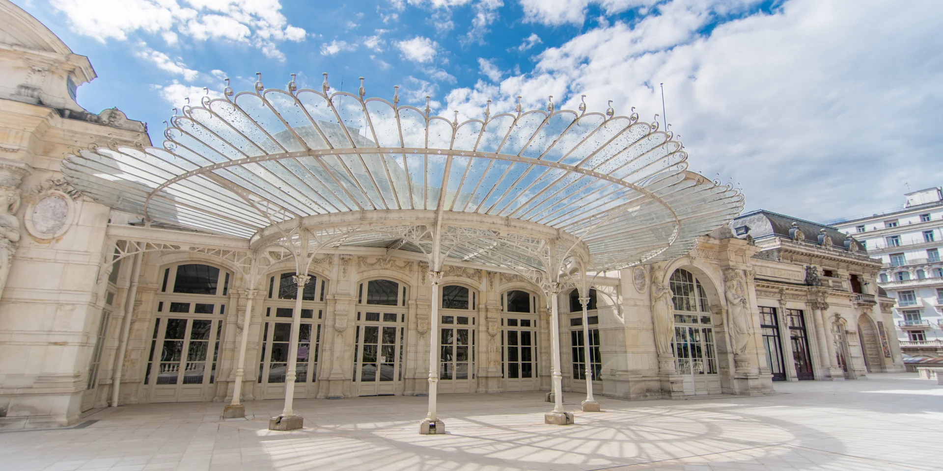 Assistant communication