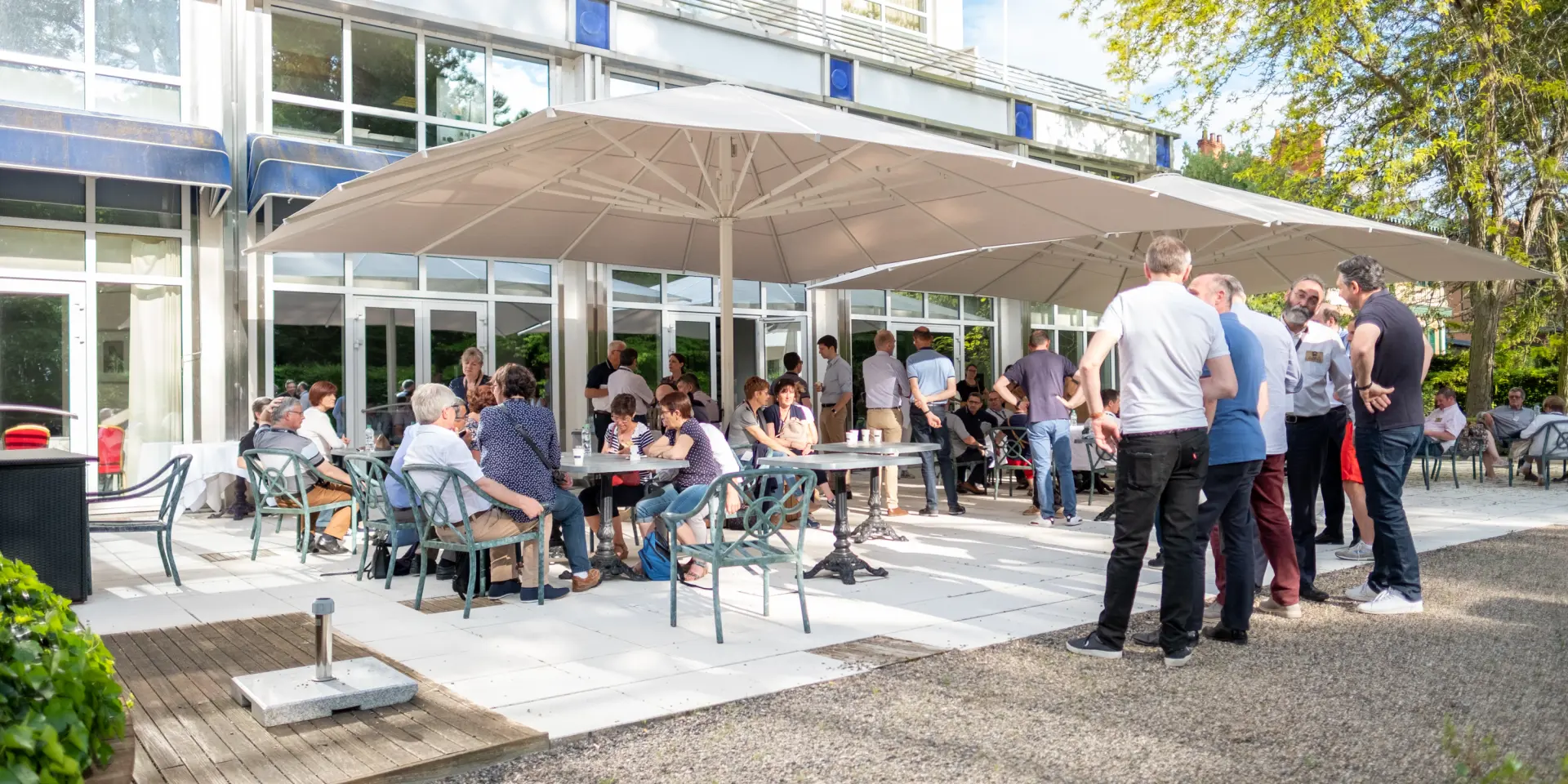 Assistant communication