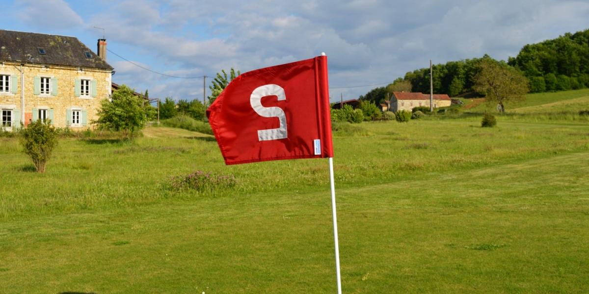 Pitch and Putt Golf in the Black Perigord Villages de gites de France