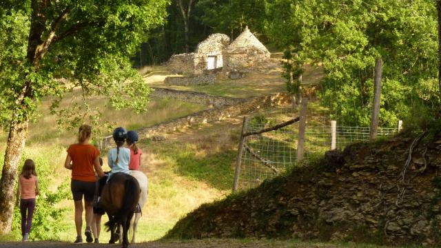 Randonnee Poney Dordogne