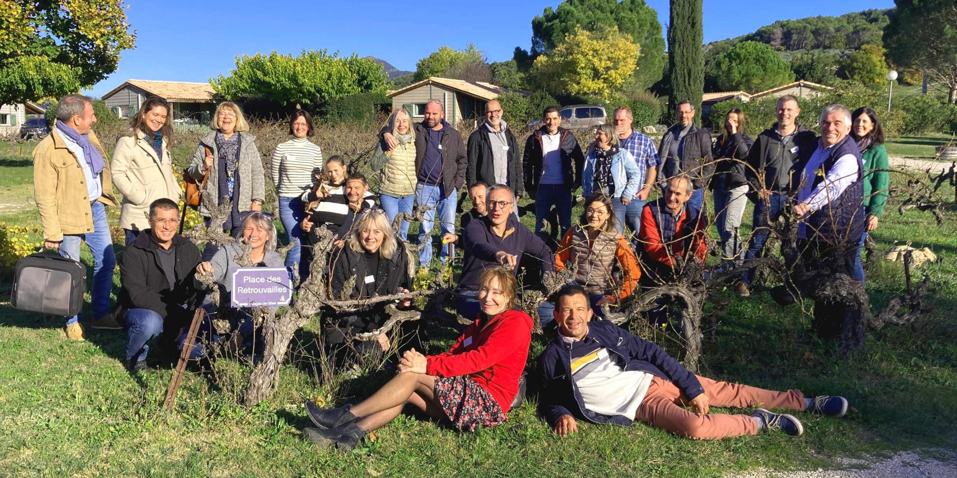 Vos hôtes : les propriétaires de Villages de Gîtes rassemblés en novembre 2023