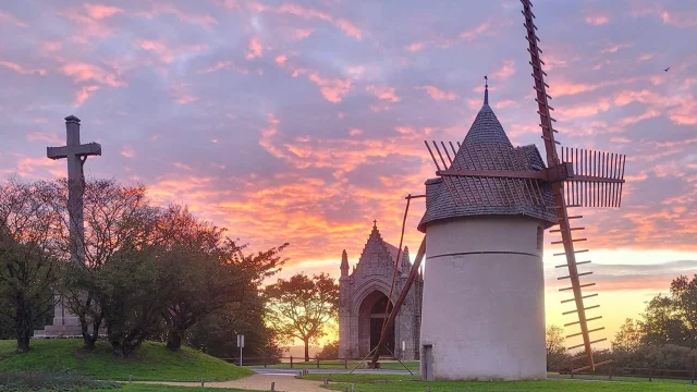 Vendee Le Mont Des Alouettes Moulin Chapelle