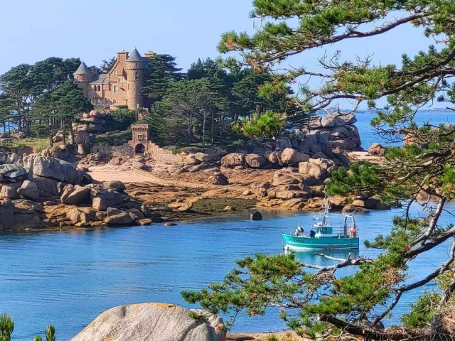Bretagne Cote De Granit Rose Ploumanach Costaeres Vue