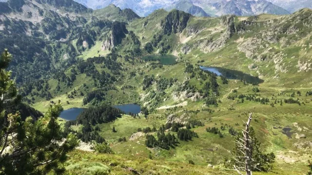 Location Gite Vacances Ariege Tourisme Nature Randonnees Paysage Montagne02 Reduite