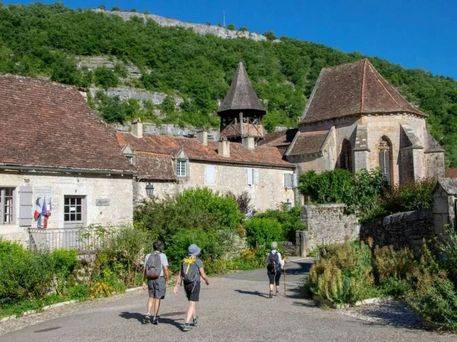 Hikers in Espagnac-Ste-Eulalie
