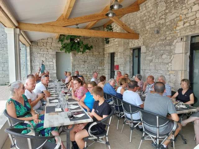 Villagedegites Fontinelle Ardeche 5 Diensten 01