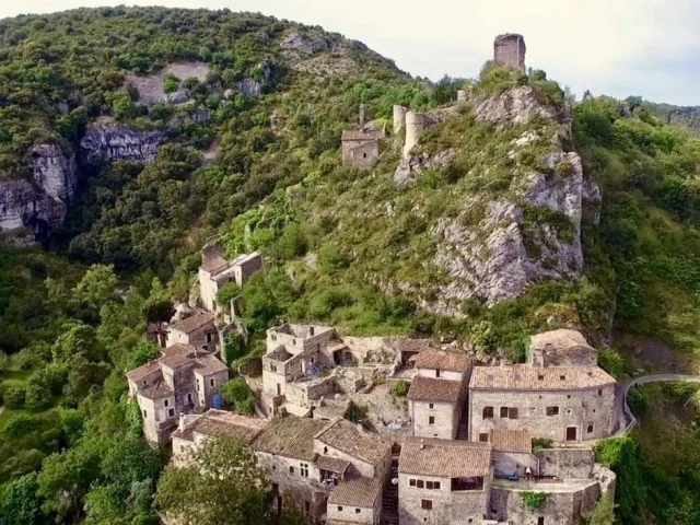 Villagedegites Fontinelle Ardeche 7 Toerisme Gorges Villages Sud Ardeche 13 Le Village De Rochecolombe En Sud Ardeche 353 1605943536 Reduite