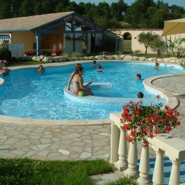 Location Gite Chalet Adapte Pmr Accessible Handicap Vacances Tourisme 23 Avec Piscine Adaptee Personne Handicapee Village De Gites