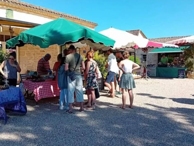 Villagedegites Lot Et Garonne Ferme Couderc 06 Accueil Marche Bio