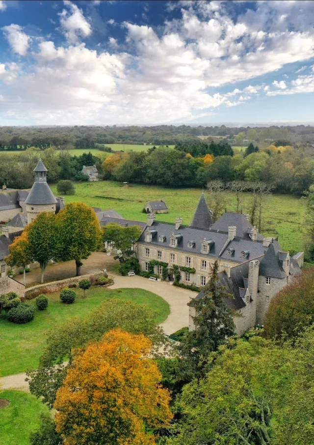 Reserver Gite Location Vacances Gites Finistere Manoir Kerazan Patrimoine Visiter Bretagne