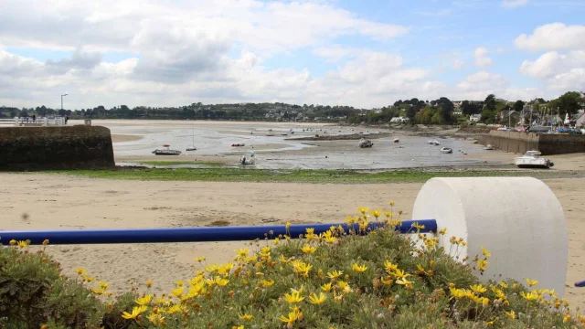 Reserver Gite Location Vacances Gites Finistere Plage Port Maree Basse2