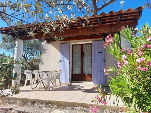 Location Gite Areche Maisons Fraiches En Ete