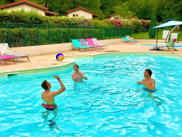 Locations Vacances Piscine Domaine Gites Aveyron