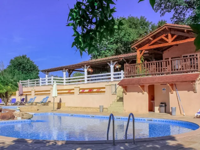 Locations Vacances Piscine Gites Perigord Noir