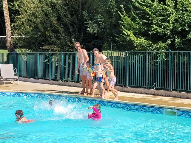 Locations Vacances Piscine Gites Plusieurs Familles