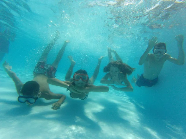 Locations vacances gîte avec piscine enfants France