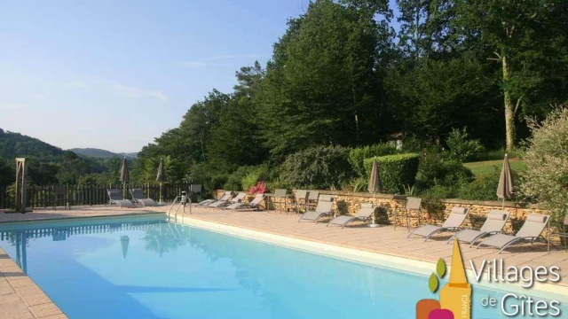 Gite Avec Piscine Village De Gites Domaine De Cournet Haut En Dordogne