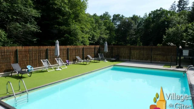 Gite Avec Piscine Village De Gites Le Domaine Du Moulinet Domaine Dans Lherault