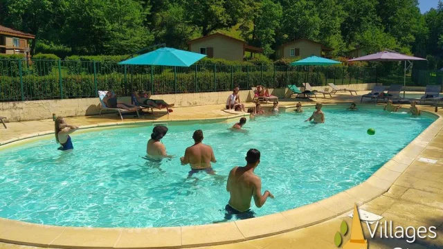 Gite Avec Piscine Village De Gites Grange Du Heron Aveyron Famille Piscine Gites