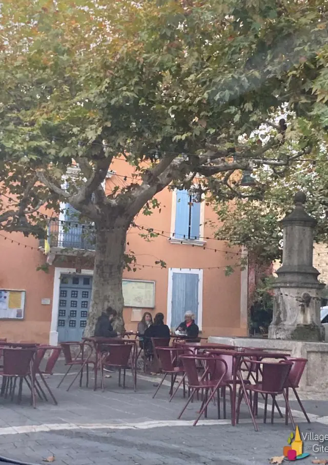 Drome Provencale Place Village Automne