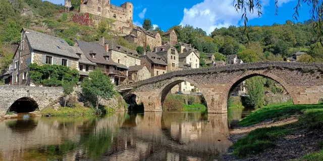 Location De Vacances En Aveyron Aveyron Belcastel Visiter Les Plus Beaux Villages De France