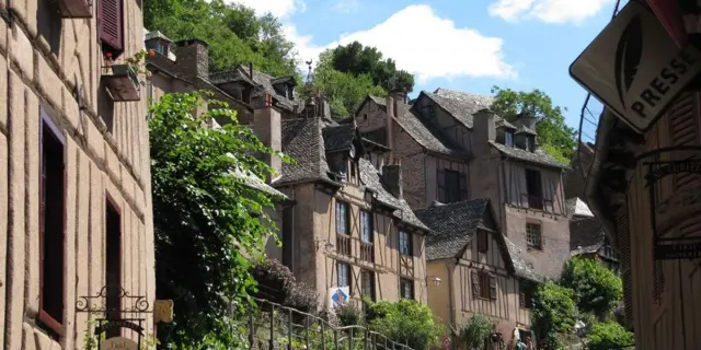 Location De Vacances En Aveyron Aveyron Conques Le Plus Beau Village De France