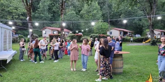 Location De Vacances En Aveyron Village De Gites Aveyron La Grange Du Heron Groupe Cousinade Guinguette