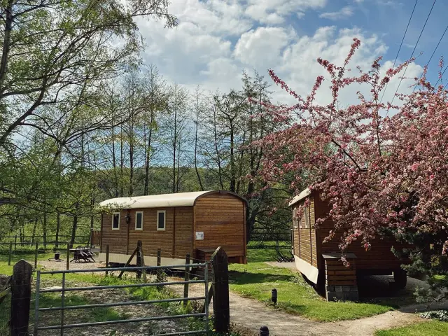 Village De Gites Domaine Lieu Dieu Somme Insolite Roulottes2
