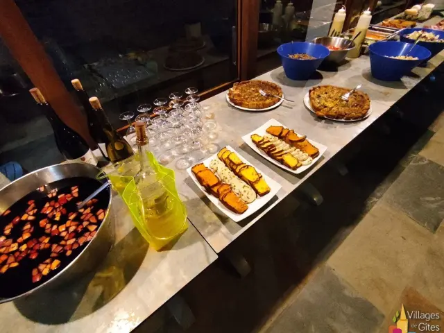 Grand Gite De Groupe Avec Restauration En Ardeche