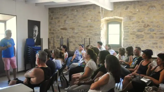 Sejour Professionnel Seminaire Formation Stage Gite De Groupe En Ardeche Proche Lyon