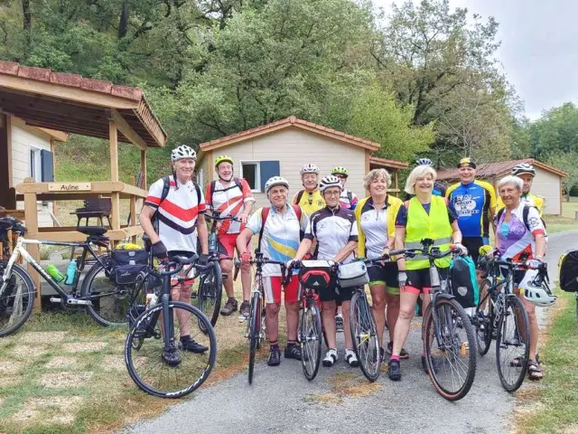 Gite De Groupe En Aveyron Accueil Association Club Cyclistes Velo Vtt