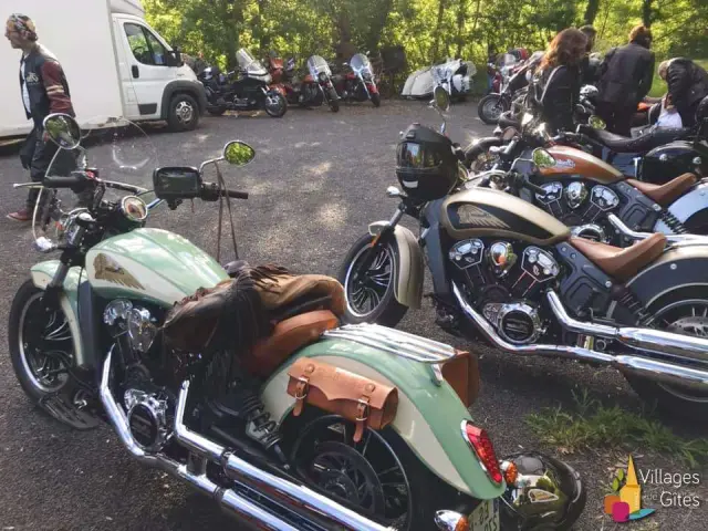 Lieu Accueillant Groupe Motard Association Club Parking Securite En Aveyron Gite